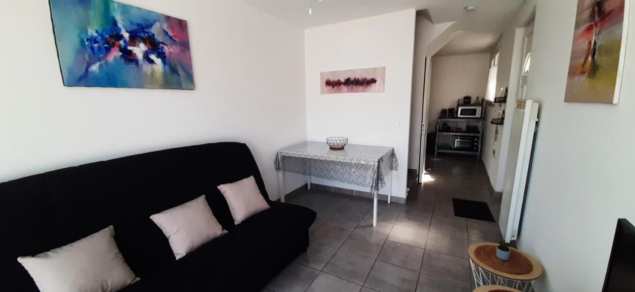 Holiday home Jolie Maisonnette A Proximite De Toutes Commodites